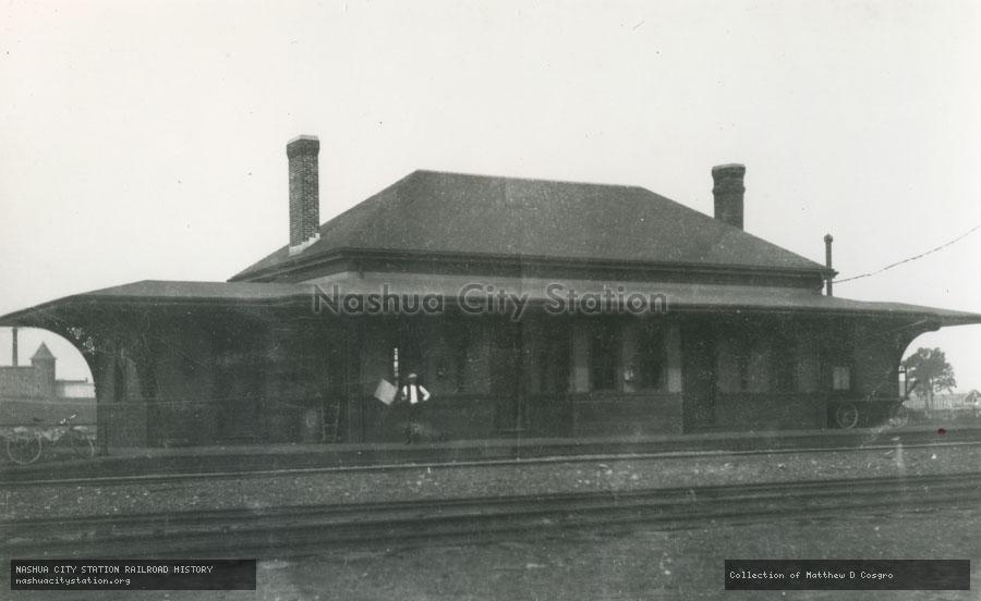 Postcard: New Haven Railroad Titicut station, South Bridgewater, Massachusetts